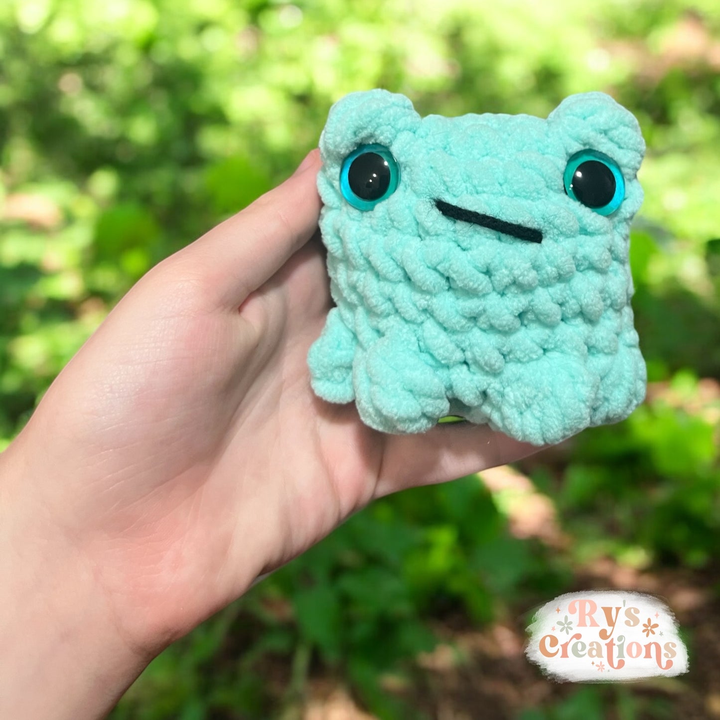 Small Frog Plushie