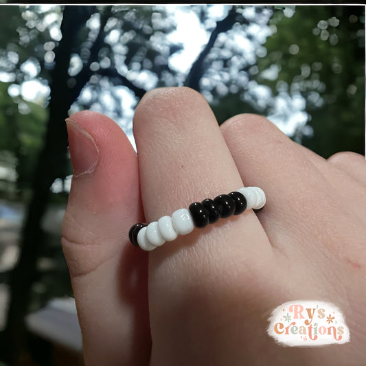 Black & White Ring